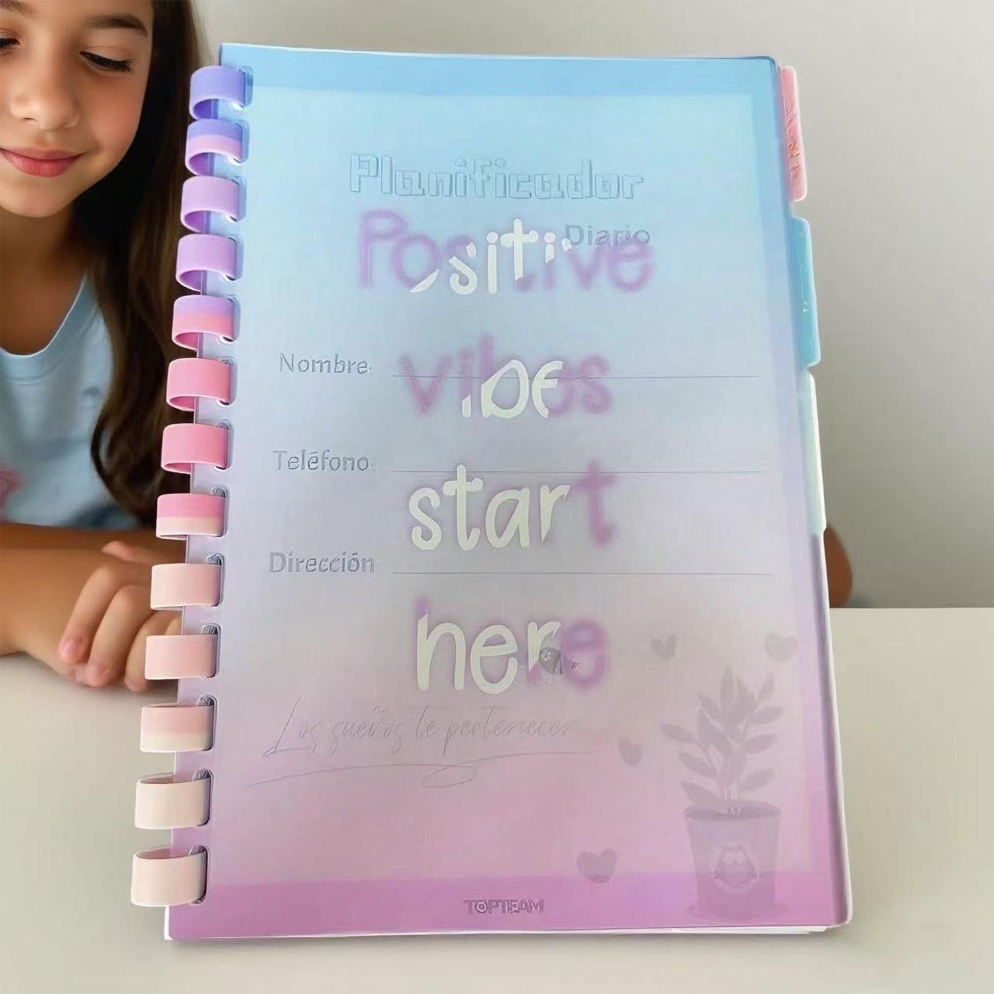 06:28  l  Loose-leaf Planner